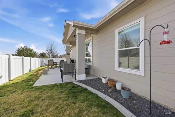 $420,000 | 3706 South Greenbrier Road, Nampa, ID 83686