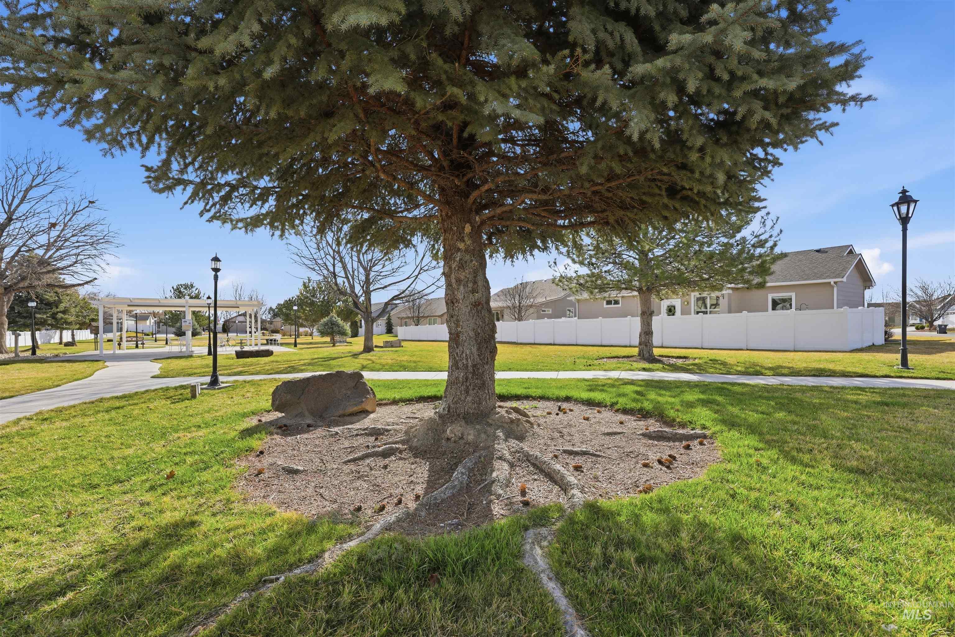 3706 South Greenbrier Road Nampa, ID 83686 - Photo 37 of 45