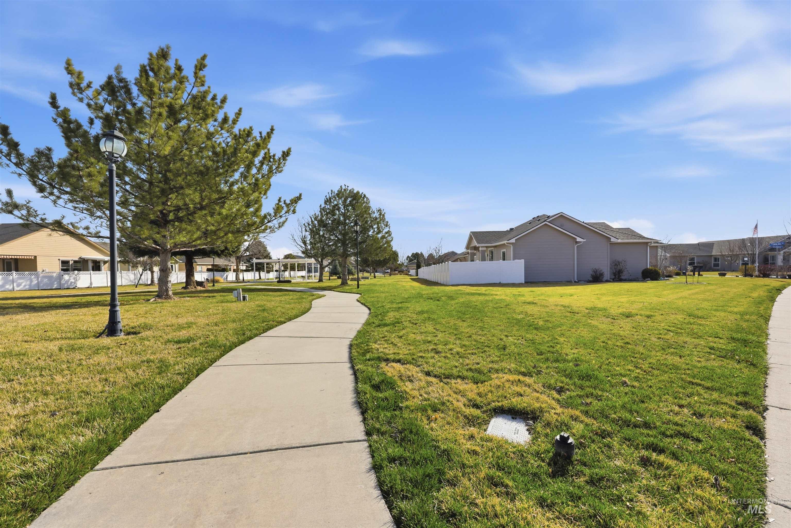 3706 South Greenbrier Road Nampa, ID 83686 - Photo 38 of 45