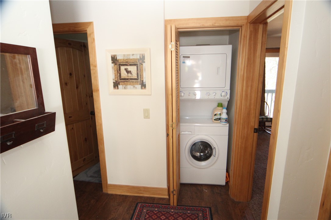 1025 Tomahawk Trail Incline Village, NV 89451 - Photo 5 of 8 a view of washer and dryer