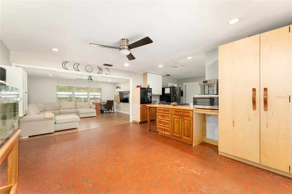 3826 Southwest 2nd Avenue Gainesville, FL 32607 - Photo 9 of 44