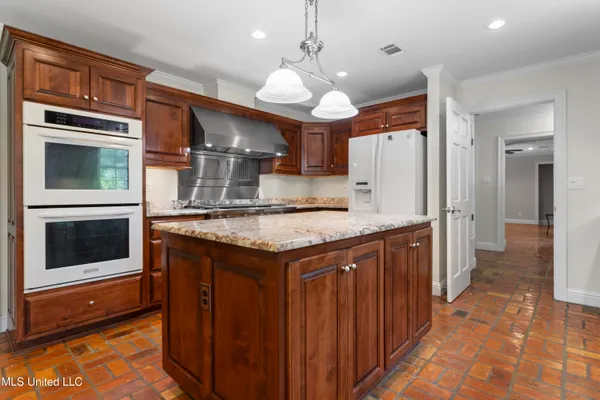 $895,000 | 4106 Franklin Avenue, Gulfport, MS 39507