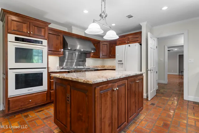 $895,000 | 4106 Franklin Avenue, Gulfport, MS 39507