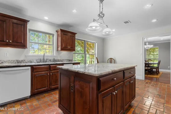 $895,000 | 4106 Franklin Avenue, Gulfport, MS 39507