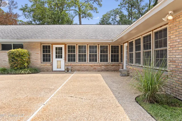 $895,000 | 4106 Franklin Avenue, Gulfport, MS 39507