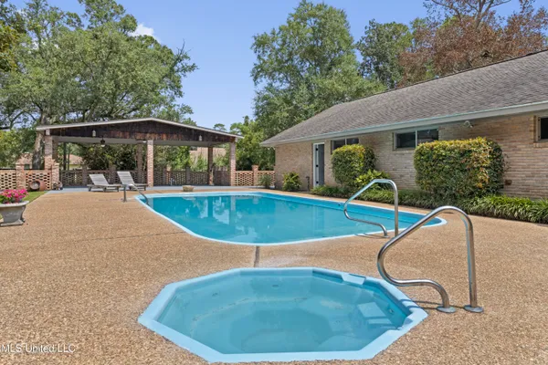 $895,000 | 4106 Franklin Avenue, Gulfport, MS 39507