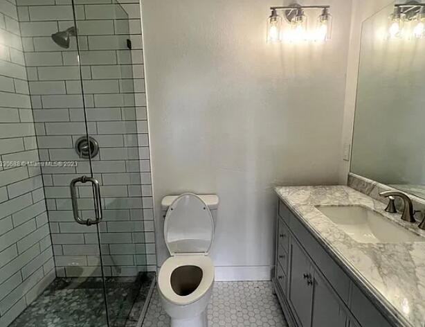 841 Northwest Riverside Drive Port St. Lucie, FL 34983 - Photo 9 of 17 Primary Bathroom