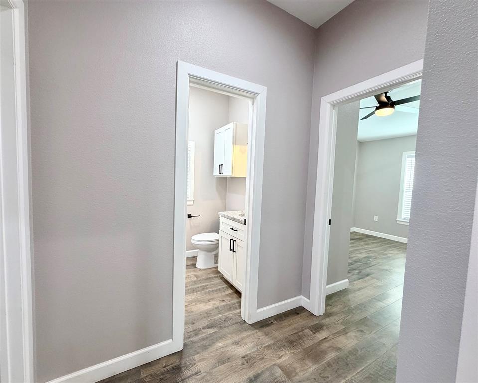 710 North Rusk Street Weatherford, TX 76086 - Photo 30 of 30 hallway