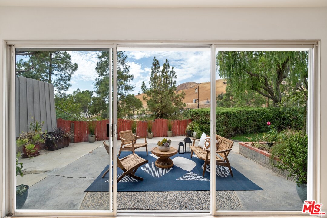 19111 Derwent Place Porter Ranch, CA 91326 - Photo 25 of 31 Gallery Image 25