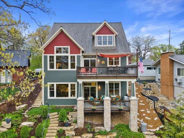 $1,650,000 | N53-w34257 Rd Q, Okauchee, WI 53069