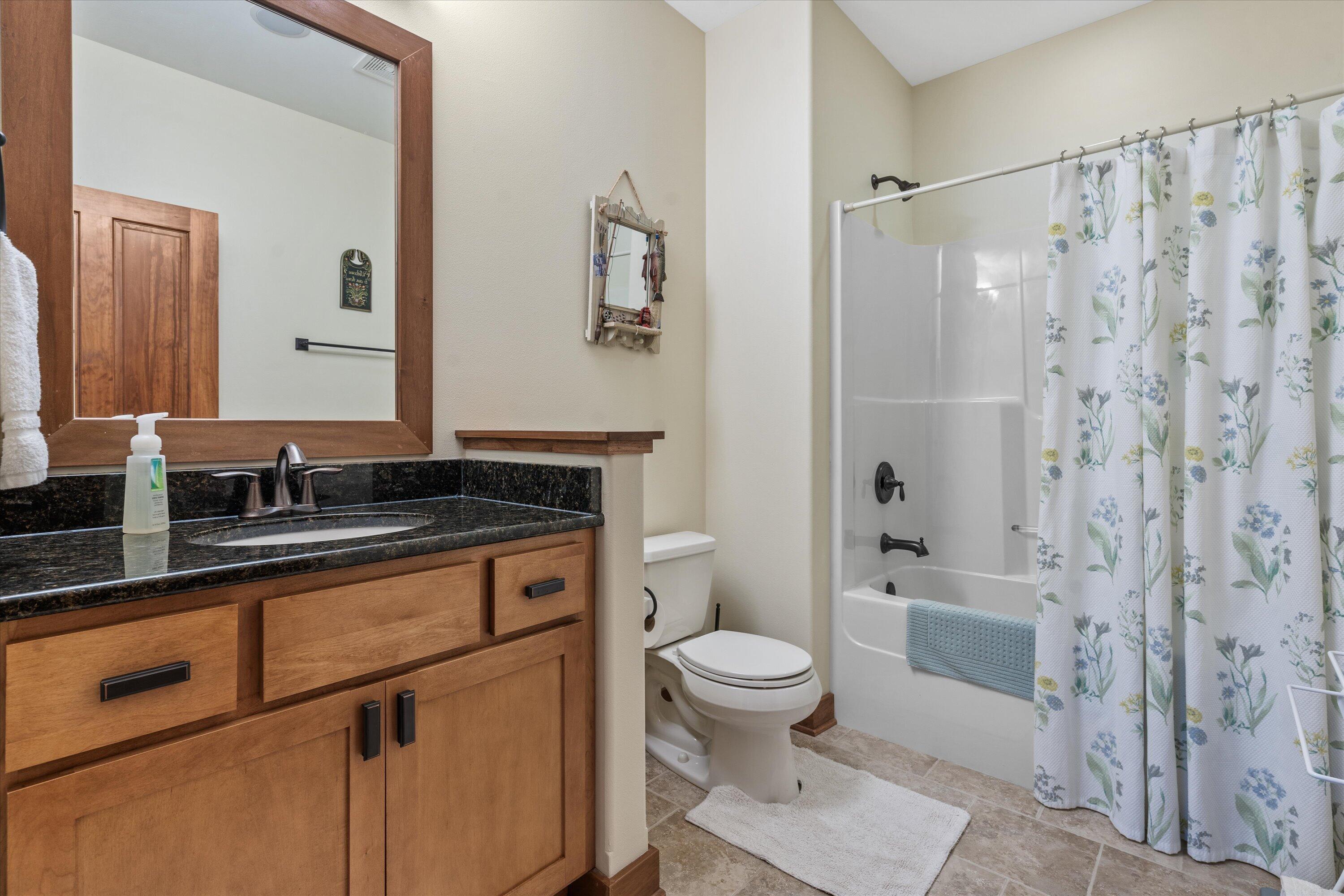 N53-w34257 Rd Q Okauchee, WI 53069 - Photo 24 of 35 24 Lower Level Full Bath