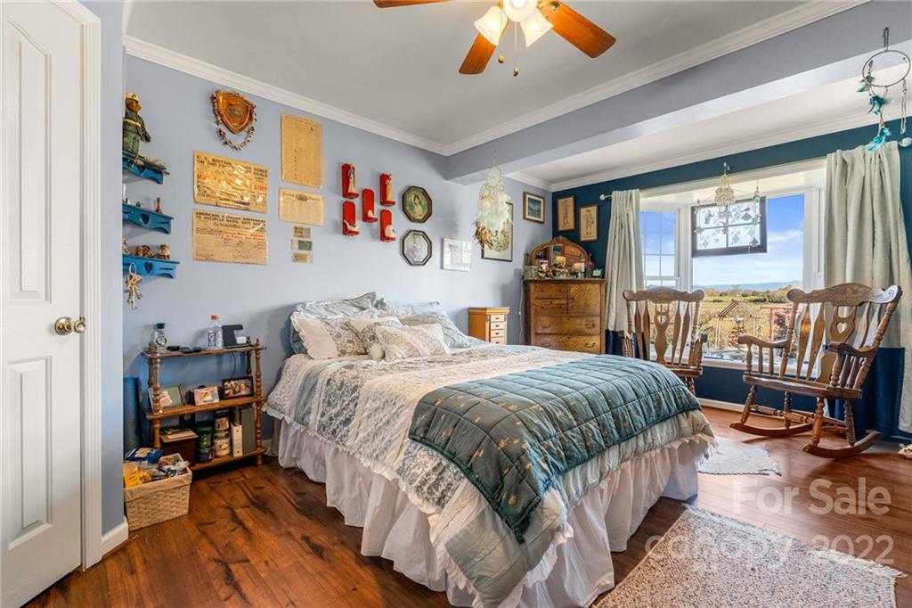 152 Gibbs Road Leicester, NC 28748 - Photo 31 of 48 Gallery Image 31