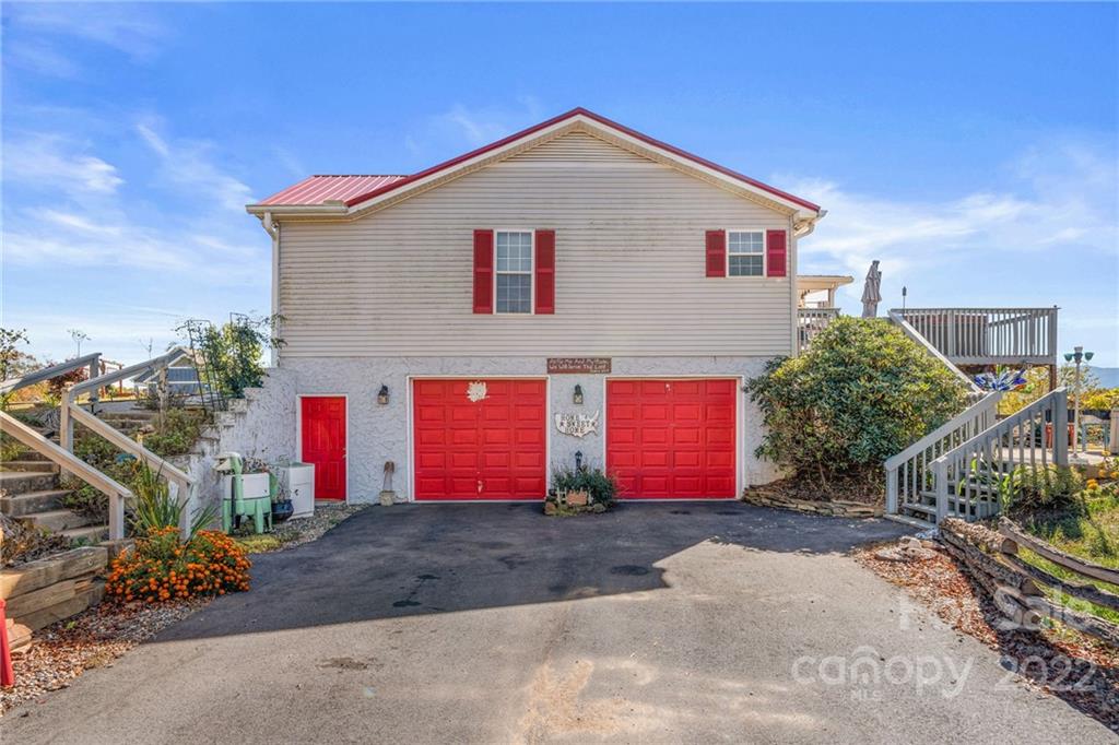 152 Gibbs Road Leicester, NC 28748 - Photo 41 of 48 Gallery Image 41