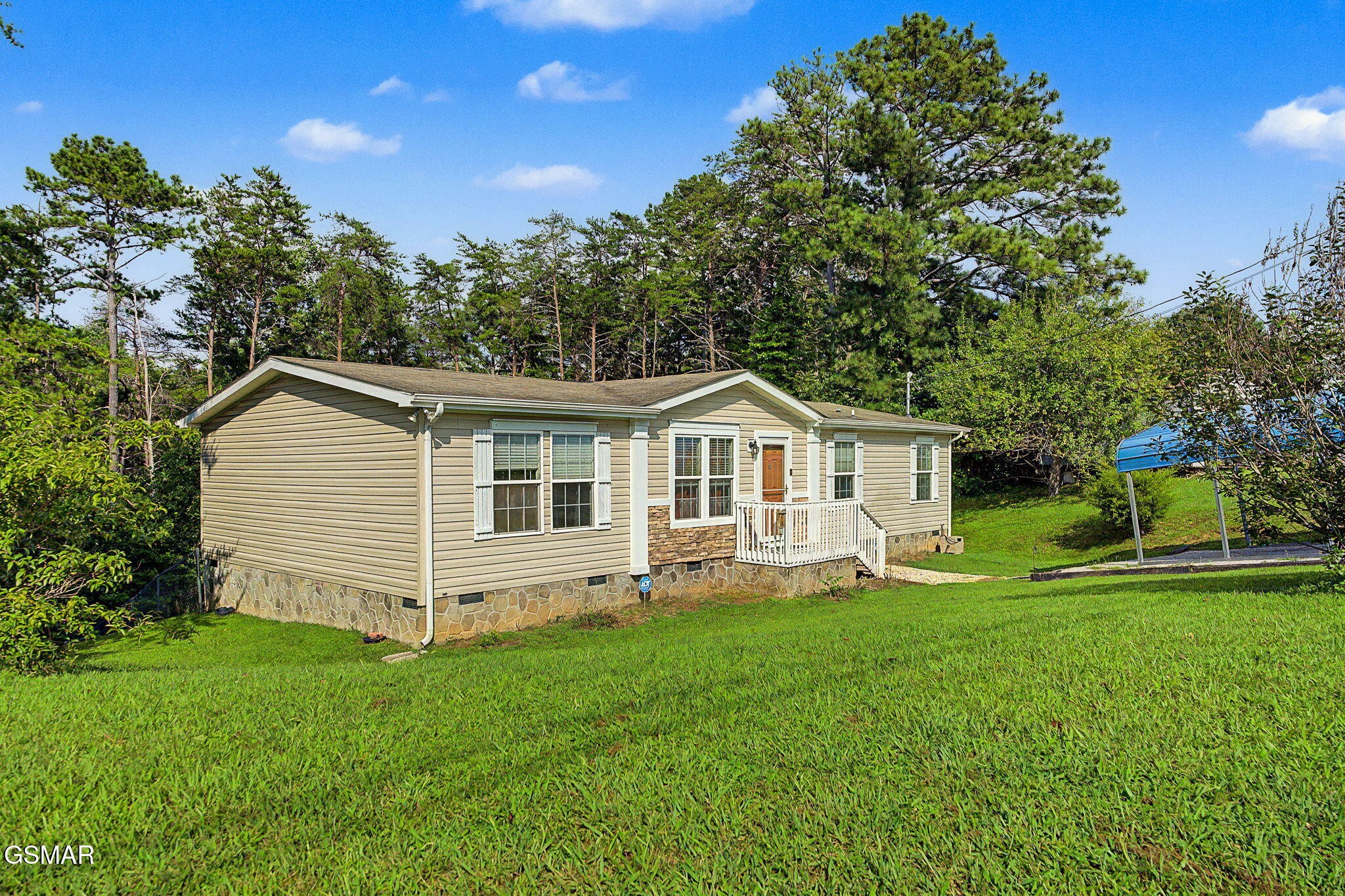 328 Antler Ridge Dandridge, TN 37725 - Photo 2 of 34 Gallery Image 2