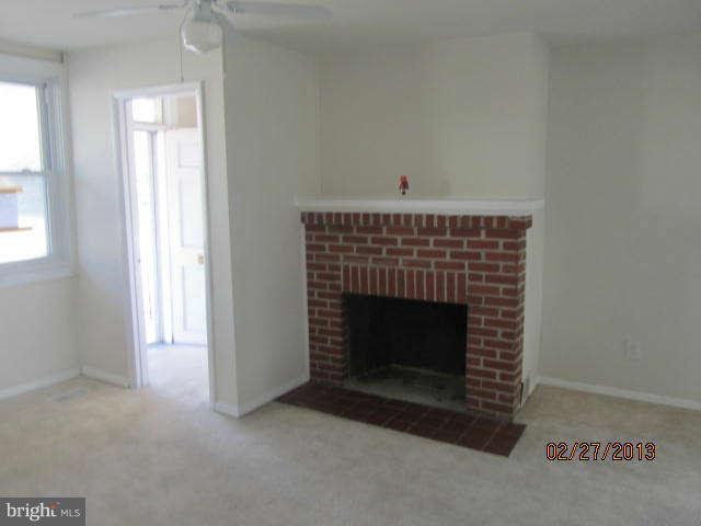 5519 Radecke Avenue Baltimore, MD 21206 - Photo 11 of 16 APT 1 LIVING ROOM