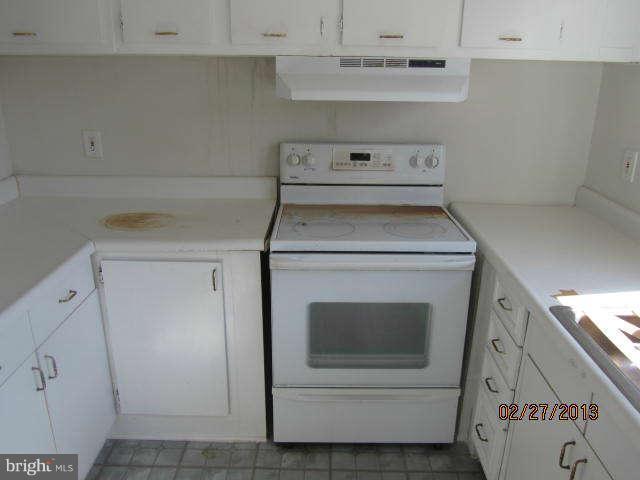 5519 Radecke Avenue Baltimore, MD 21206 - Photo 14 of 16 APT 1 KITCHEN