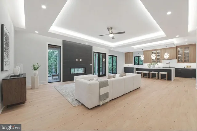 $3,499,999 | 1052 Balls Hill Road, McLean, VA 22101