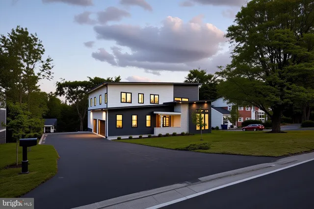 $3,499,999 | 1052 Balls Hill Road, McLean, VA 22101