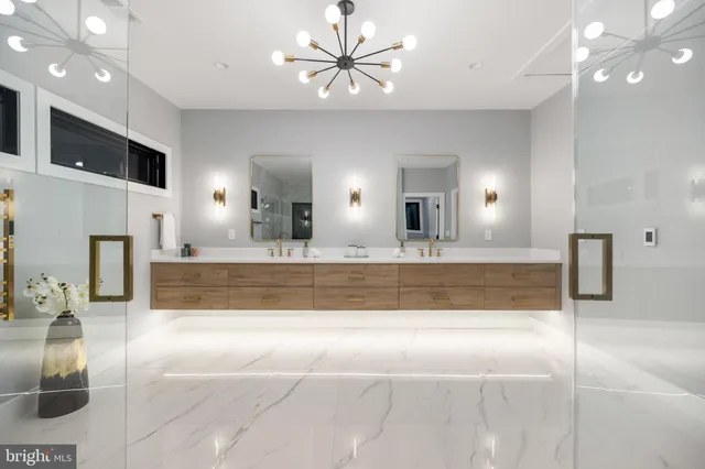 $3,499,999 | 1052 Balls Hill Road, McLean, VA 22101