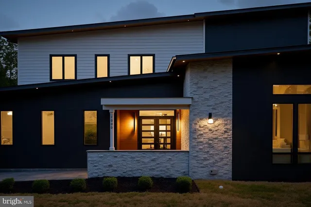 $3,499,999 | 1052 Balls Hill Road, McLean, VA 22101