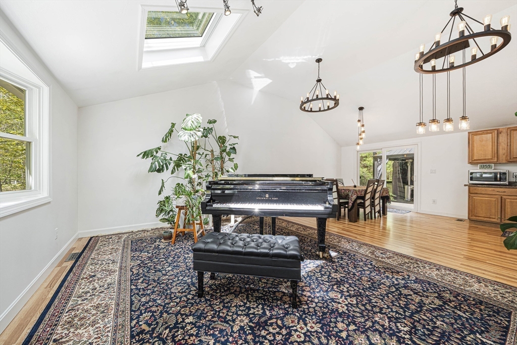 136 Allen Road Easton, MA 02356 - Photo 8 of 42 Gallery Image 8