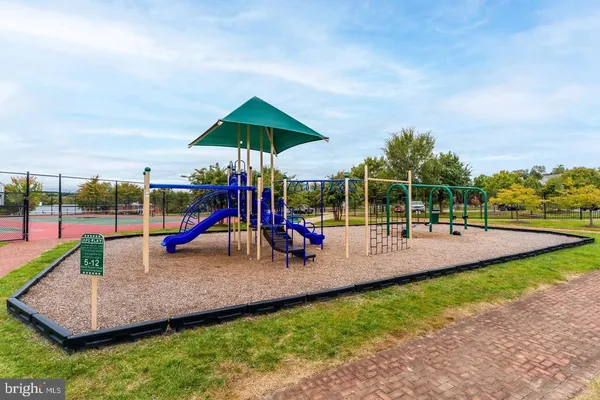 $2,999 | 2659 Taffrail Way, Woodbridge, VA 22191