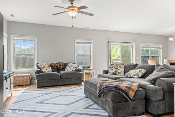 $1,950 | 401 Hope Court, Jacksonville, NC 28540