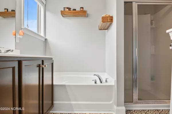 $1,950 | 401 Hope Court, Jacksonville, NC 28540