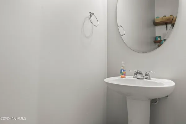 $1,950 | 401 Hope Court, Jacksonville, NC 28540