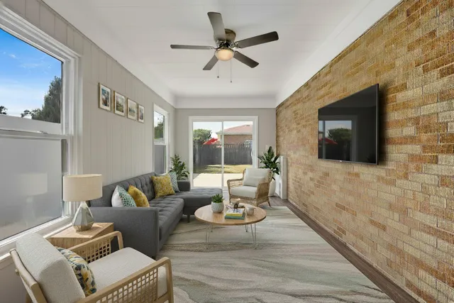 $499,000 | 1900 Manchester Avenue, Westchester, IL 60154