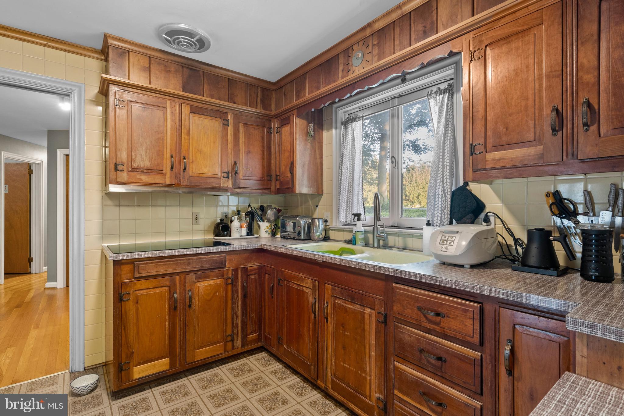 2065 Millstream Road Lancaster, PA 17602 - Photo 9 of 36