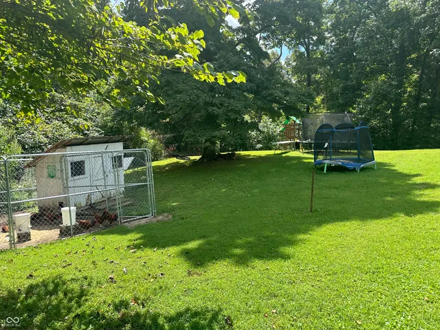 $299,900 | 1357 South Haslers Road, Bloomfield, IN 47424