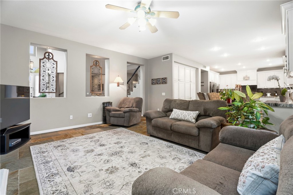 26004 Twain Place Stevenson Ranch, CA 91381 - Photo 9 of 44