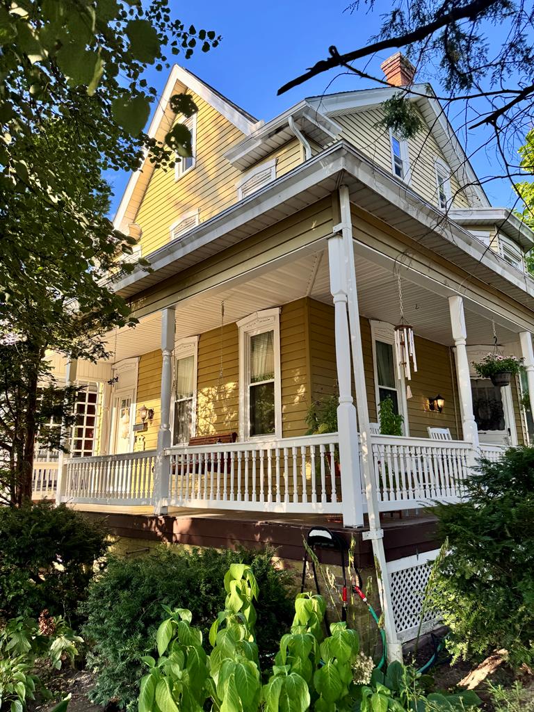 1503 Mifflin Street Huntingdon, PA 16652 - Photo 1 of 58 Main View