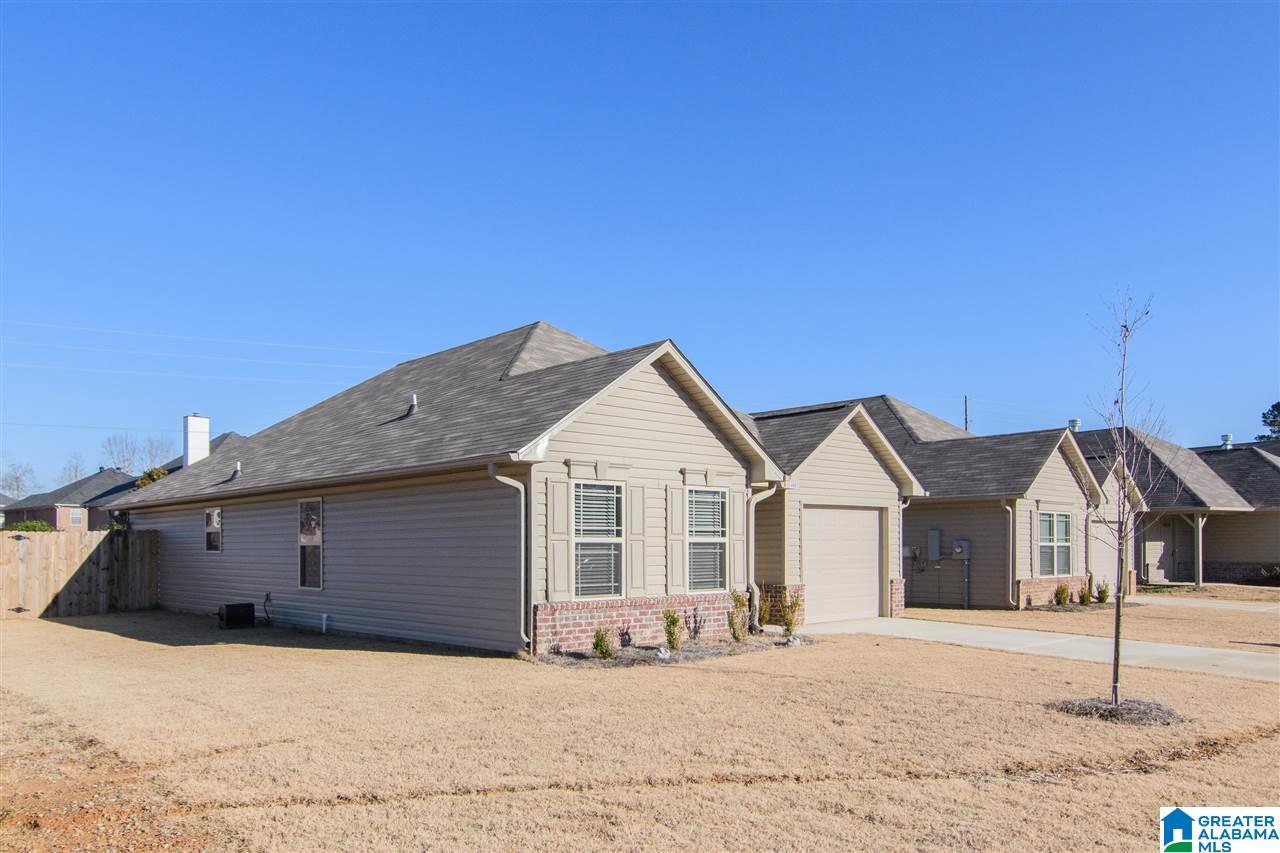 4865 Cove Lane Mount Olive, AL 35117 - Photo 3 of 33