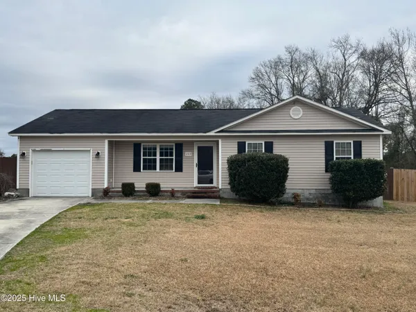 $1,550 | 203 Kali Court, Richlands, NC 28574