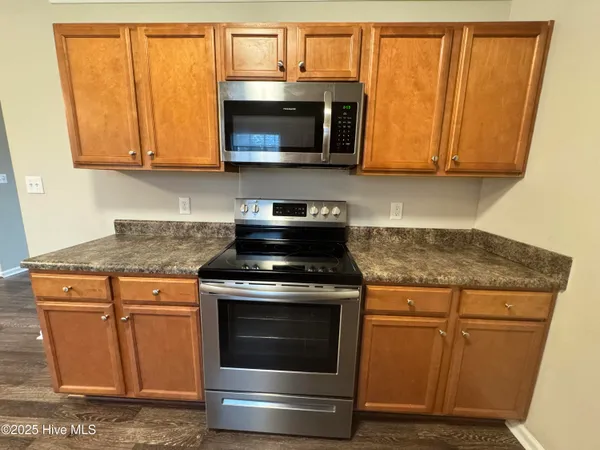 $1,550 | 203 Kali Court, Richlands, NC 28574