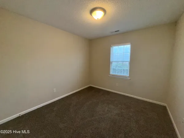 $1,550 | 203 Kali Court, Richlands, NC 28574