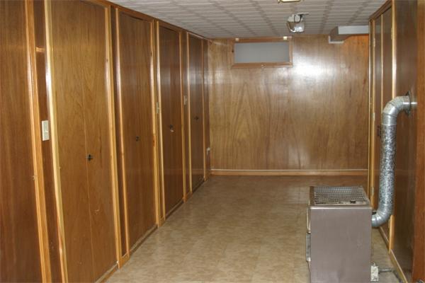 118 Louis Road Springfield, MA 01118 - Photo 8 of 10 Gallery Image 8