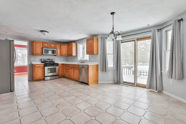 $810,000 | 1 Deer Path Lane, Mansfield, MA 02048