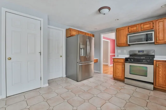 $810,000 | 1 Deer Path Lane, Mansfield, MA 02048