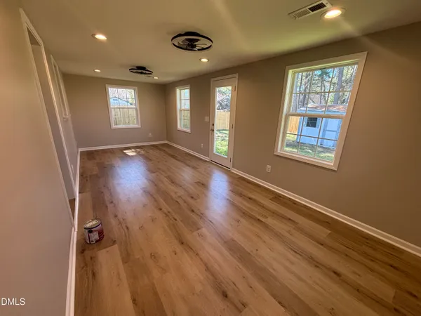 $1,975 | 116 South Friars Chase Lane, Fuquay-Varina, NC 27526