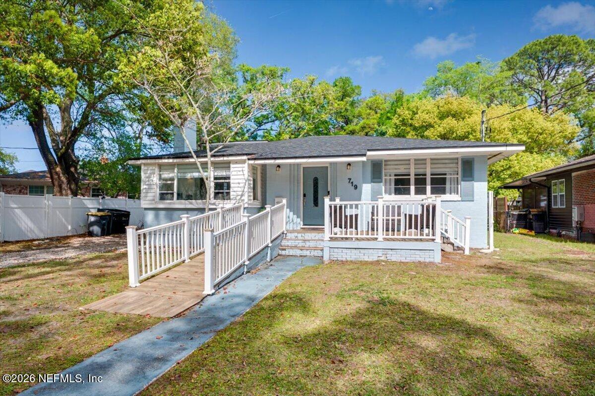 719 S SOUTH SHORES Road,