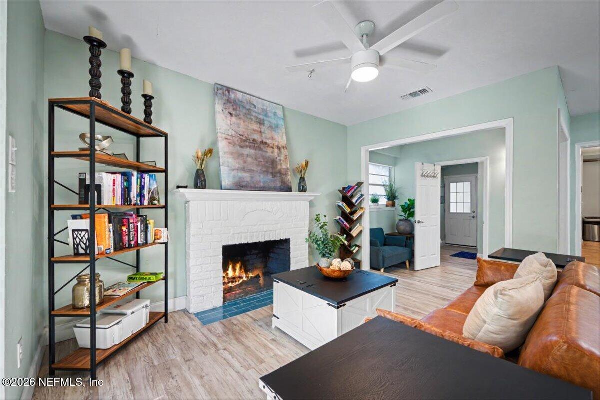 719 South Shores Road Jacksonville, FL 32207 - Photo 13 of 74 719 S SOUTH SHORES Road,