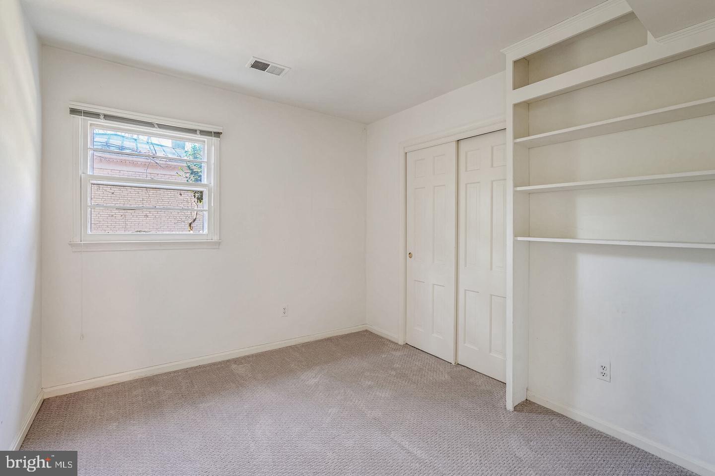 6545 Hitt Avenue McLean, VA 22101 - Photo 24 of 35