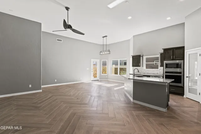 $339,950 | 6024 Spring Ridge, Santa Teresa, NM 88008