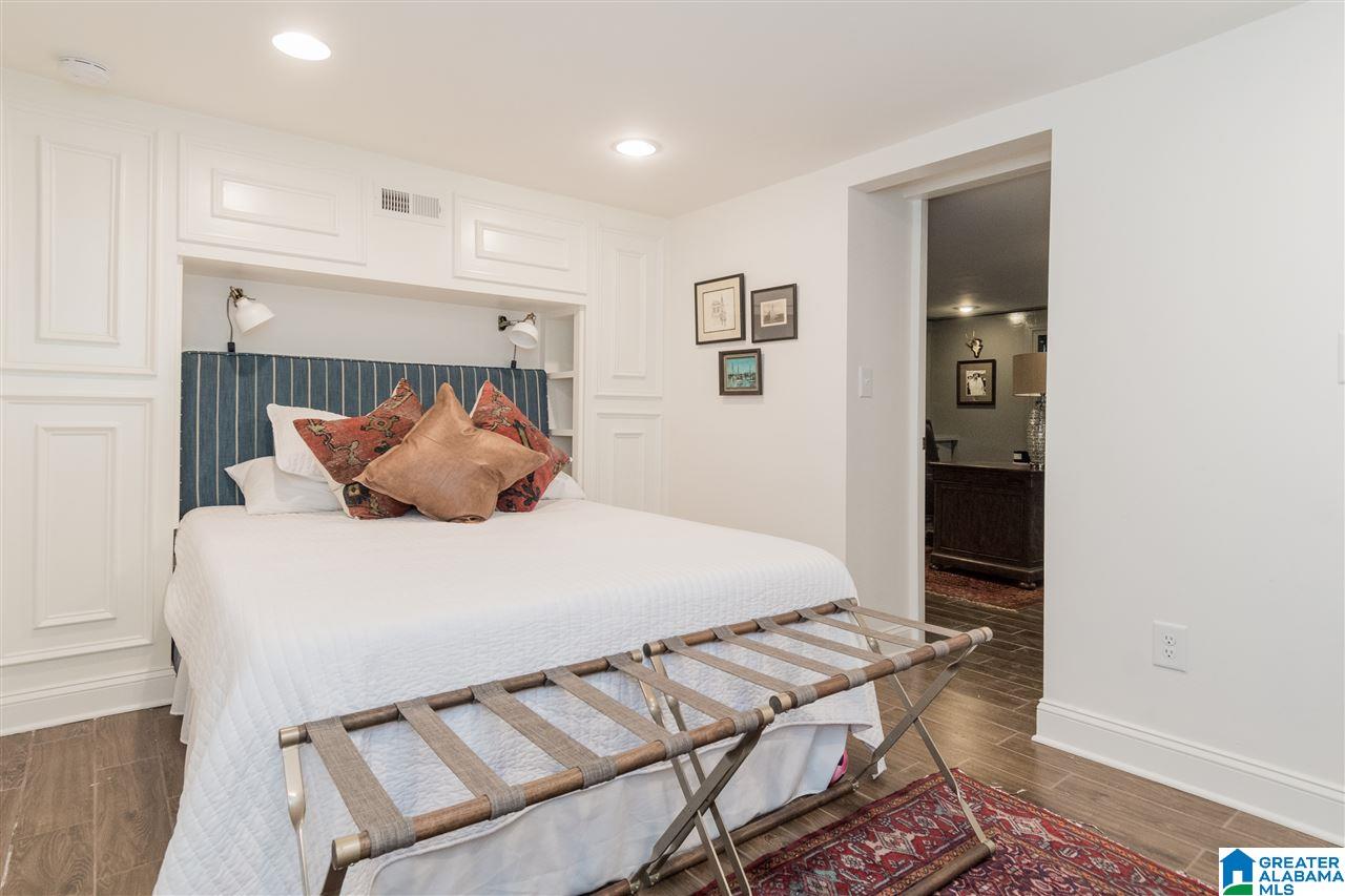 917 Irving Road Birmingham, AL 35209 - Photo 36 of 42