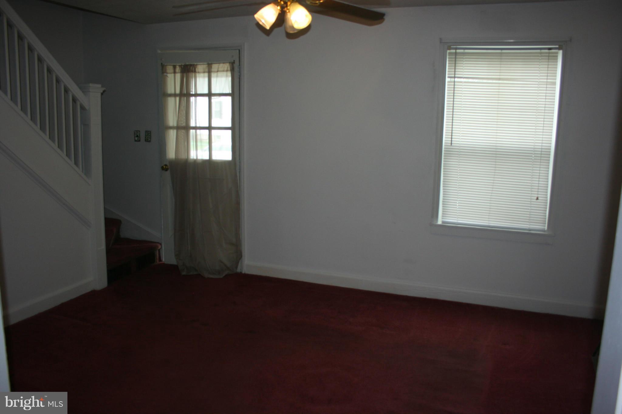 58 Township Road Baltimore, MD 21222 - Photo 6 of 13 Living Room