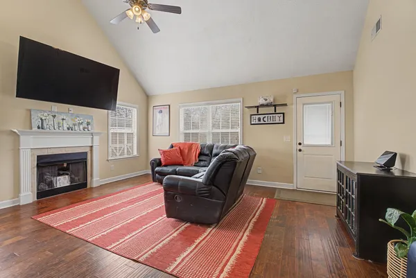 $424,900 | 2505 Auldridge Drive, Christiana, TN 37037