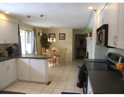 12 Carmel Road Andover, MA 01810 - Photo 7 of 21 Gallery Image 7